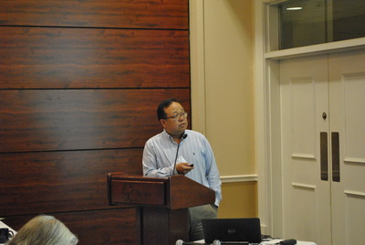 Dr. Hao Xin (University of Arizona) gives a presentation